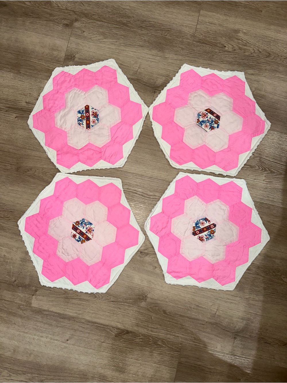 Pink Hexagon Floral Quilt placemats - Set of 4